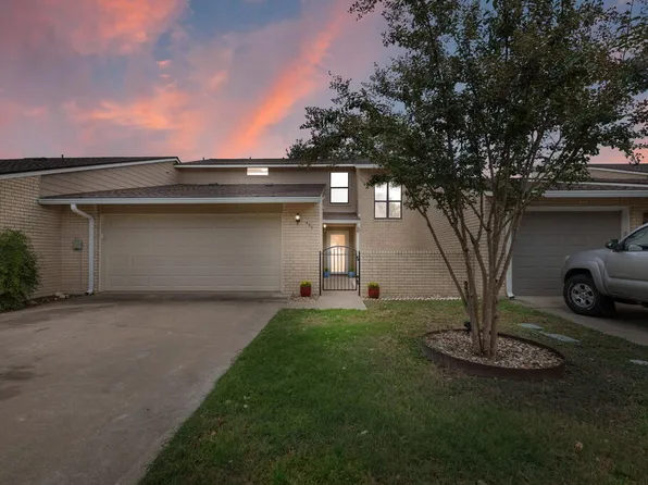463 Summit Cir, Fredericksburg, TX 78624