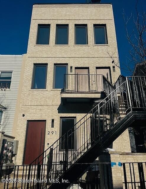 1st image of 291 18th St #1
