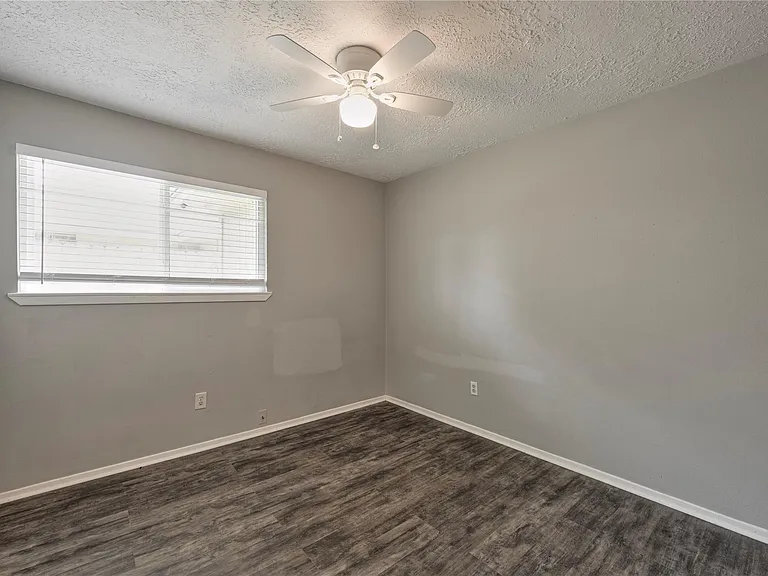 14119 Bella Dr — Photo 15