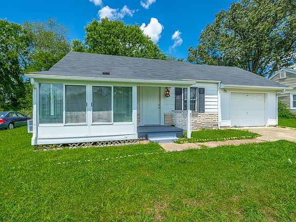 3rd image of 2115 Delano Dr