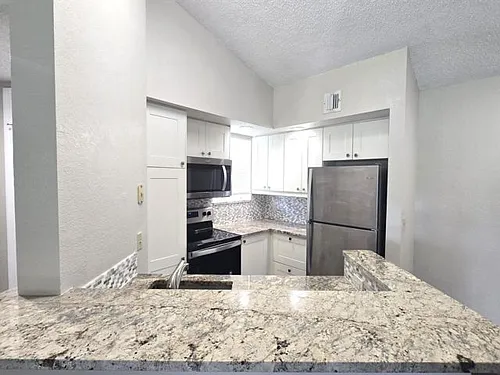 3400 Pinewalk Dr N Photo 1