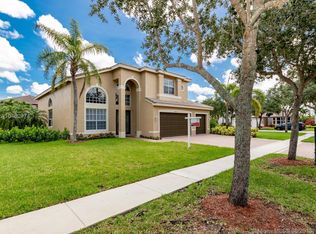 19520 SW 54th St, Miramar, FL 33029