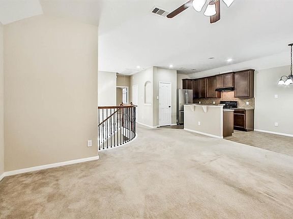 5th image of 17154 Amarose Dr