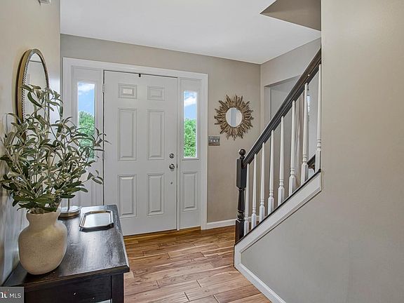 5th image of 9120 Margrove Ct