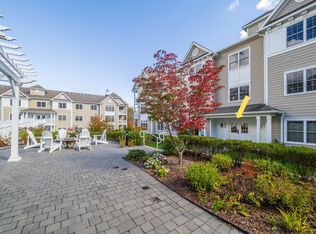 77 Sunset Ln UNIT 223, Ridgefield, CT 06877