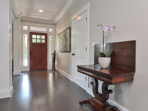 2nd image of 2144 Manzanita Ave