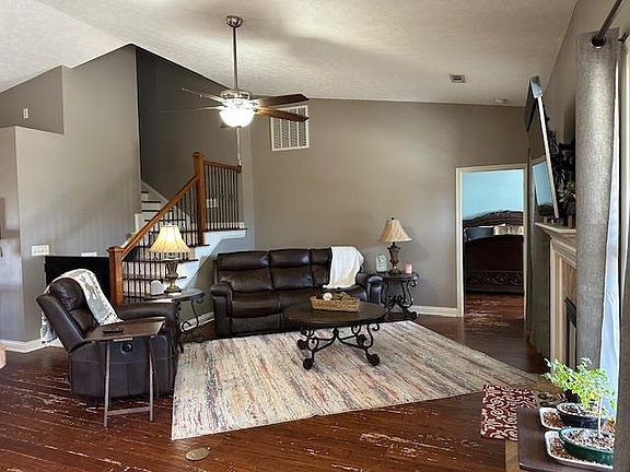 5th image of 337 Kempton Ln