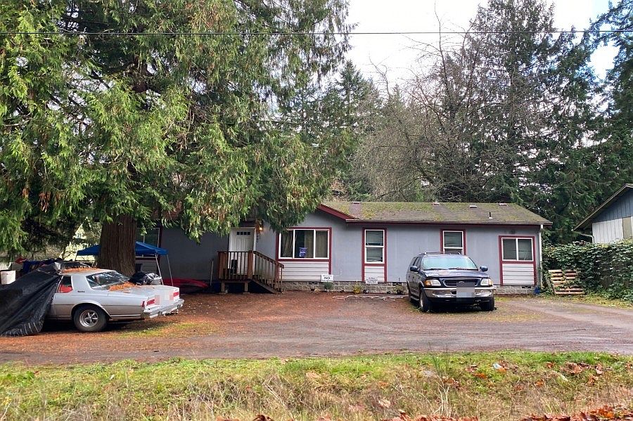 1st image of 1305 Whittier Ave SE