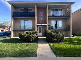 5901 W 79th St, Burbank, IL 60459