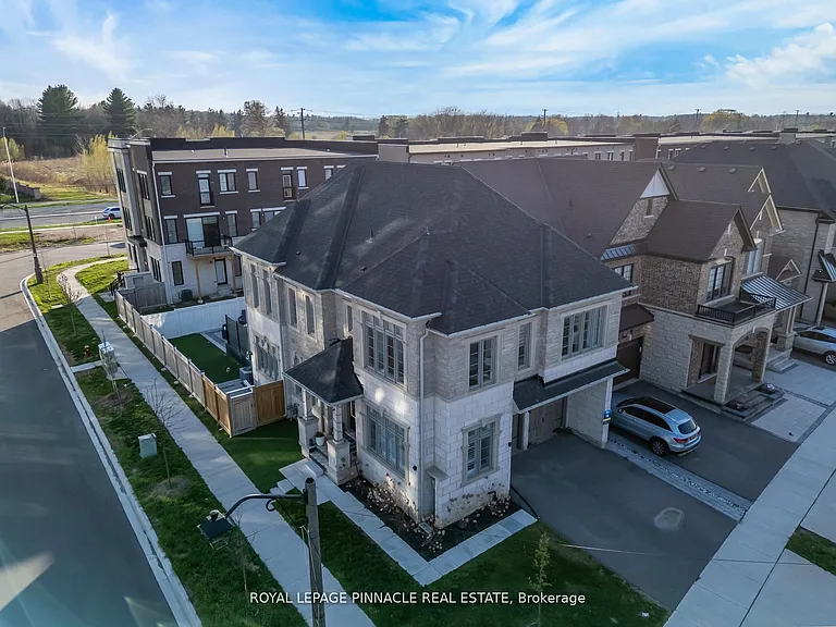 1504 Yellow Rose Cir #UPPER — Photo 44
