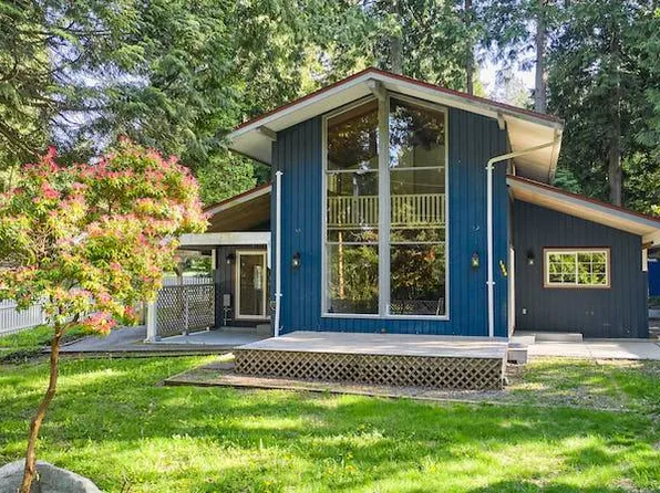 1933 Sanders Ct, Point Roberts, WA 98281