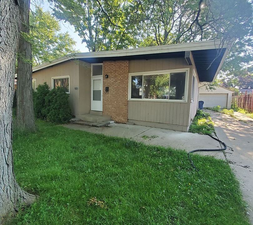 1st image of 5312 N 107th St