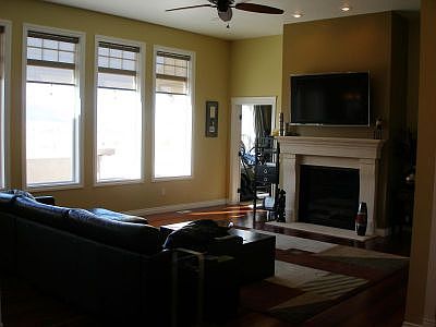 3rd image of 110 N Adams Blvd