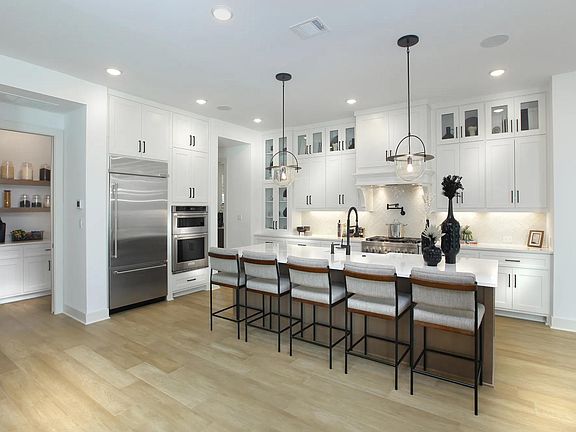 The Lynmar II Kitchen