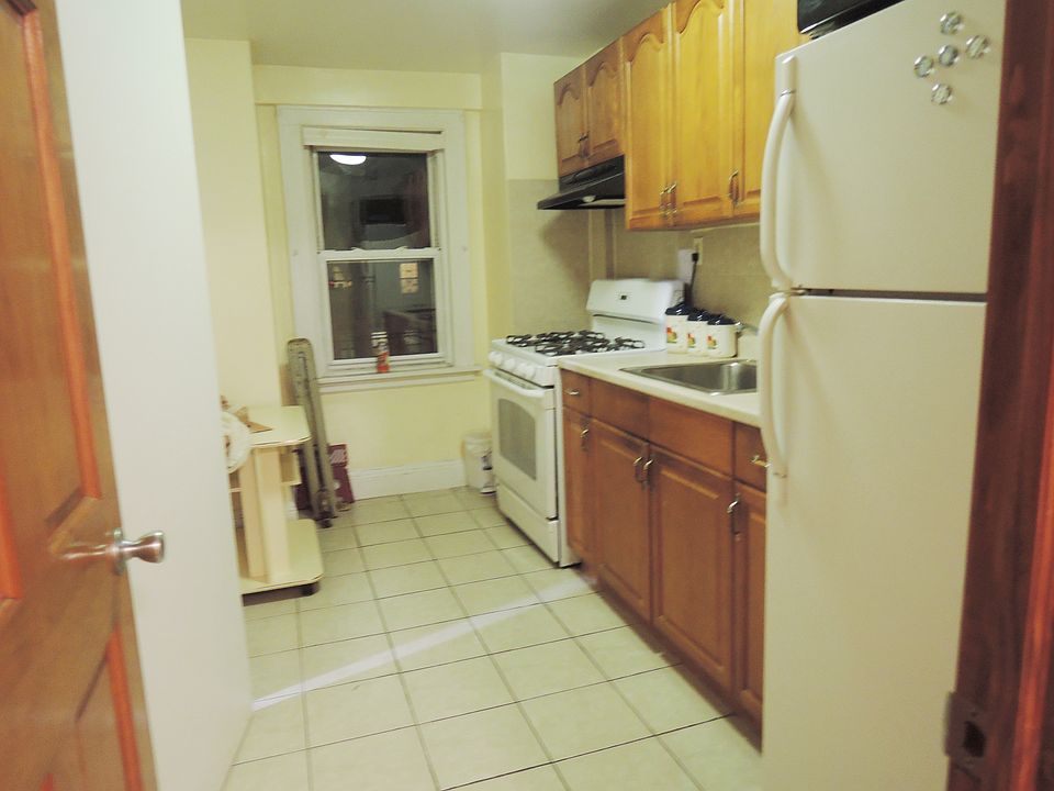 1st image of 2125 28th St