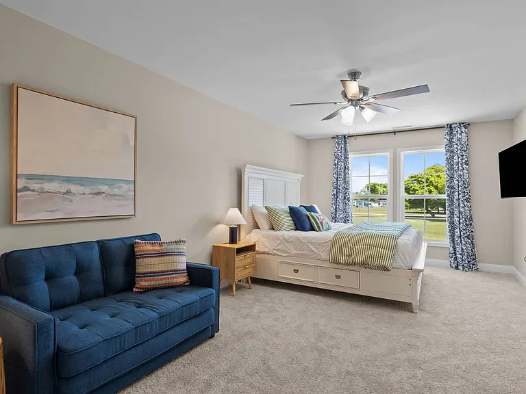 172 Coastline Cir — Photo 12