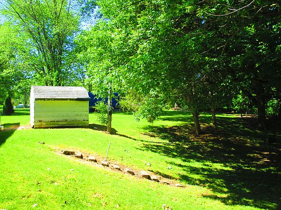 5th image of 3548 Elm Dr