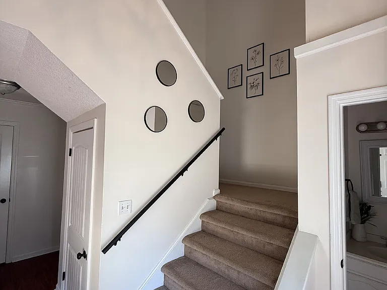 11 Battery Ln — Photo 3