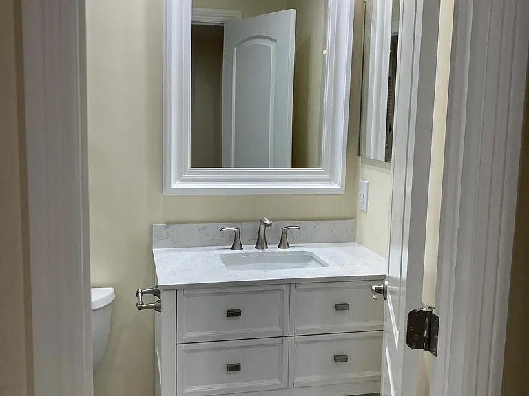 334 Crocker Ave — Photo 18