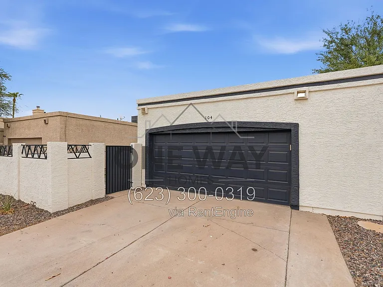 630 E Jensen St #104 — Photo 3