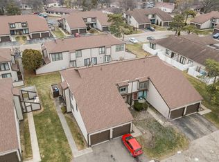 5260 Westbury Dr #14-A, Columbus, OH 43228