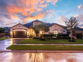 5506 Caspian Falls Ln, Fulshear, TX 77441