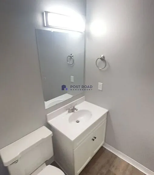 501 W 27th St S #201 — Photo 13