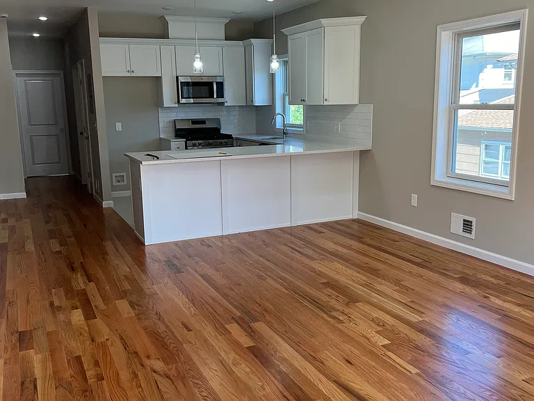 232 Cross St #2 — Photo 2