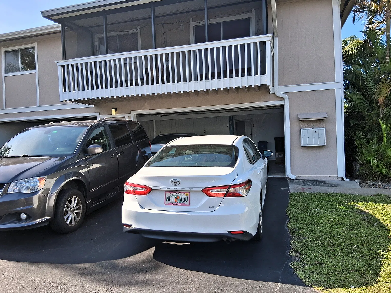 2 bed, 800 sqft, $1,800 — Photo 2