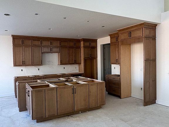 4th image of 5864 Tommy Ct