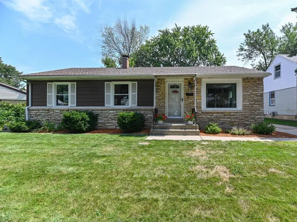 558 North 93rd STREET, Milwaukee, WI 53226