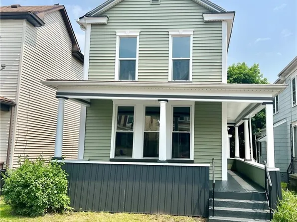 718 Pearl St, Martins Ferry, OH 43935