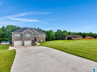 29 Thornberry Dr, Hayden, AL 35079