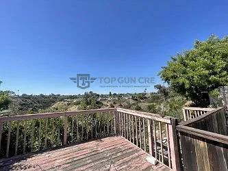 2430 Bartel St — Photo 16