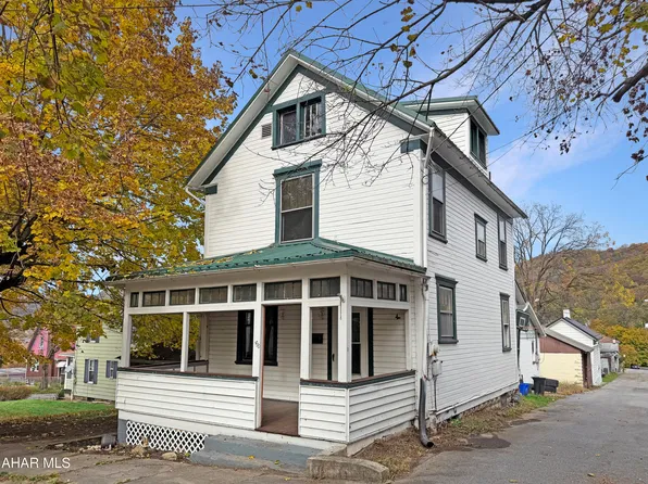 410 Village St, Johnstown, PA 15902