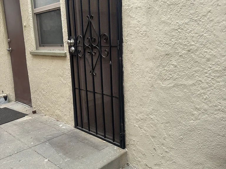 4907 E Ocean Blvd #1 — Photo 16