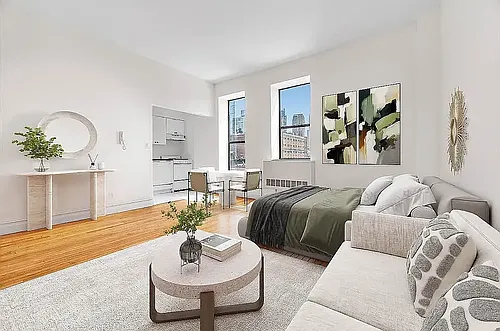 154 W 70th St #6R Photo 1
