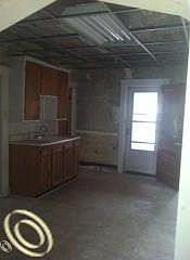 3rd image of 3258 Lehman St