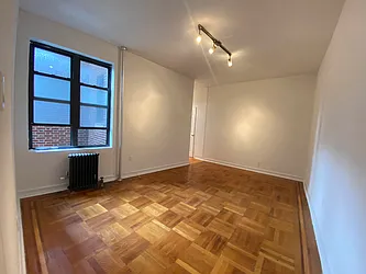 Rented by Lang Realty LLC