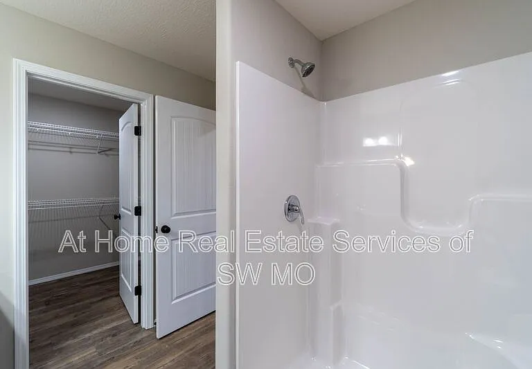 1810 S 15th Ave — Photo 10
