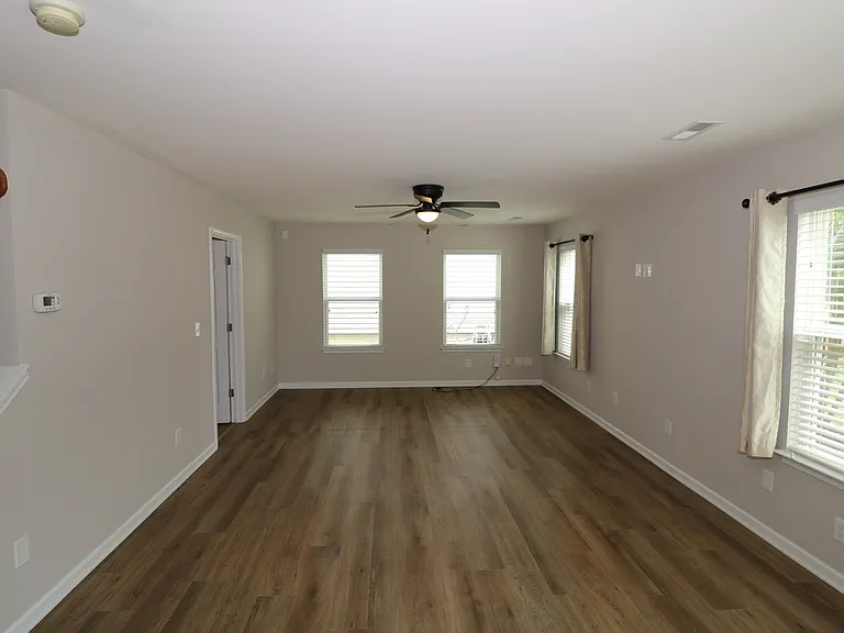 4022 Linsbury Ct — Photo 17