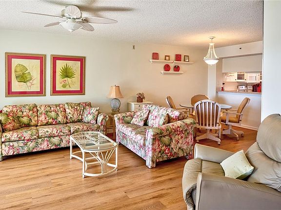 3rd image of 833 Wexford Blvd