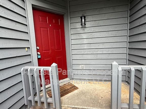 2nd image of 3148 Village West Dr