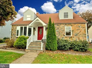 351 Woodside Ave, Hamilton, NJ 08610