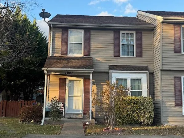 1008 Forbes Ct NE, Leesburg, VA 20176