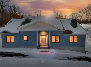 7 L Stevens Rd #B, Charlton, MA 01507