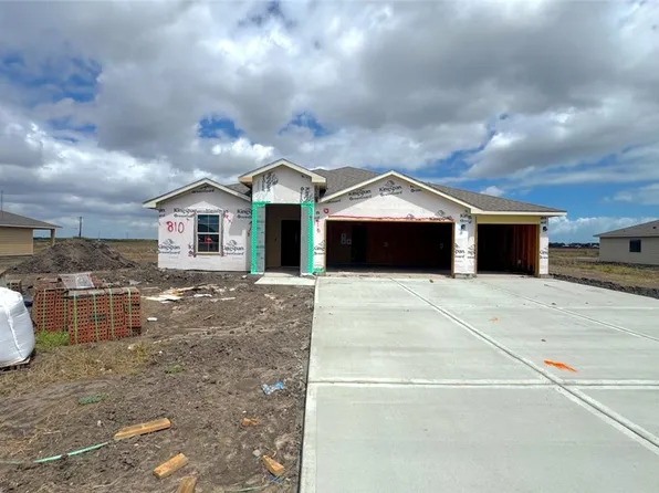 810 Fishers Island Cir, Corpus Christi, TX 78415