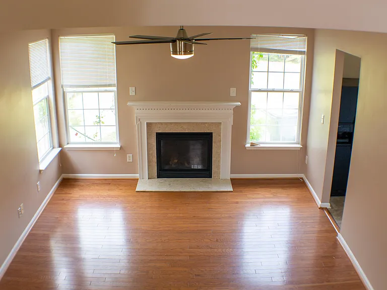 5145 Mabe Dr — Photo 3