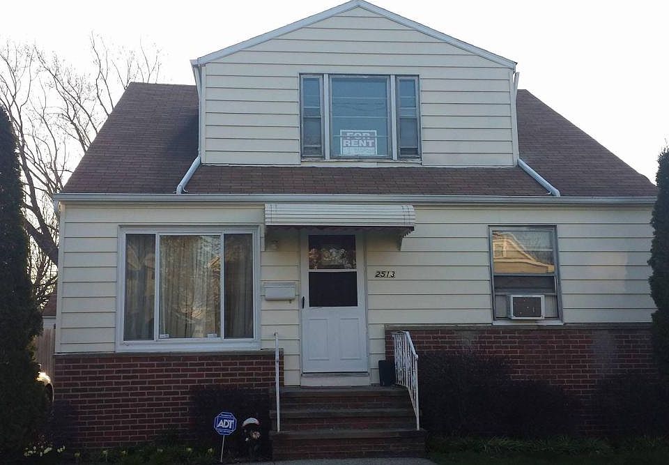 1st image of 2513 E 126th St