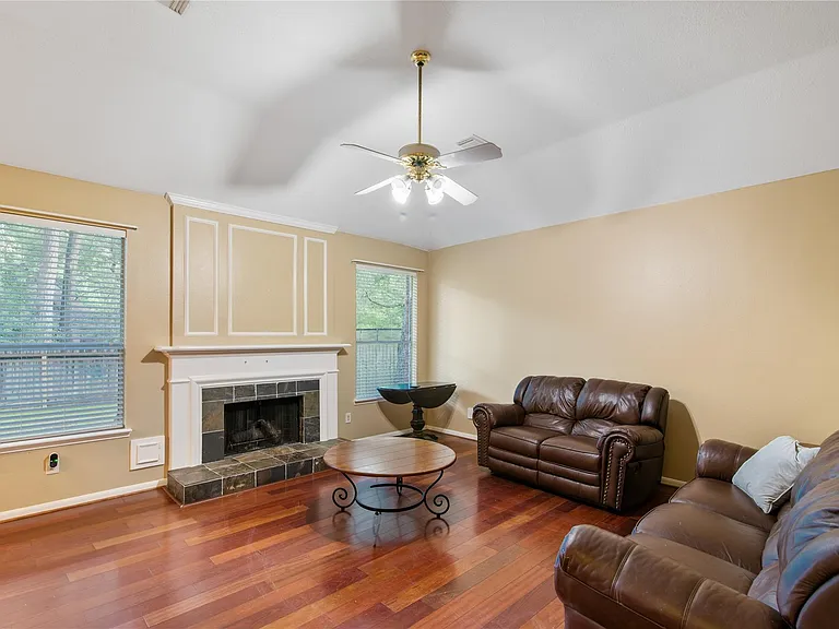 6 Windfern Pl — Photo 19